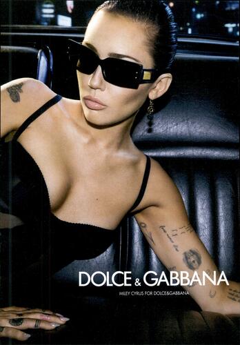 Luxottica Eyewear Brands campaigns first seen Dec 2024.